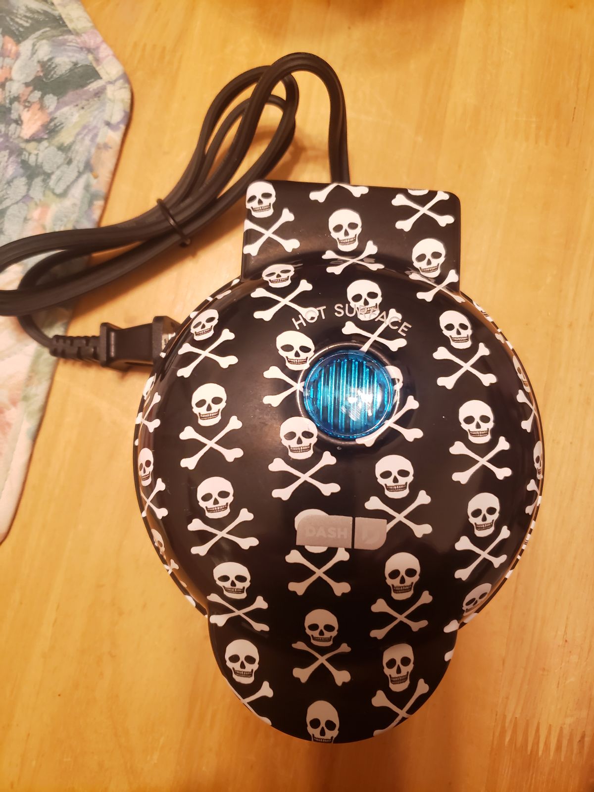 Spooky Waffles with Skull Waffle Maker | Dash