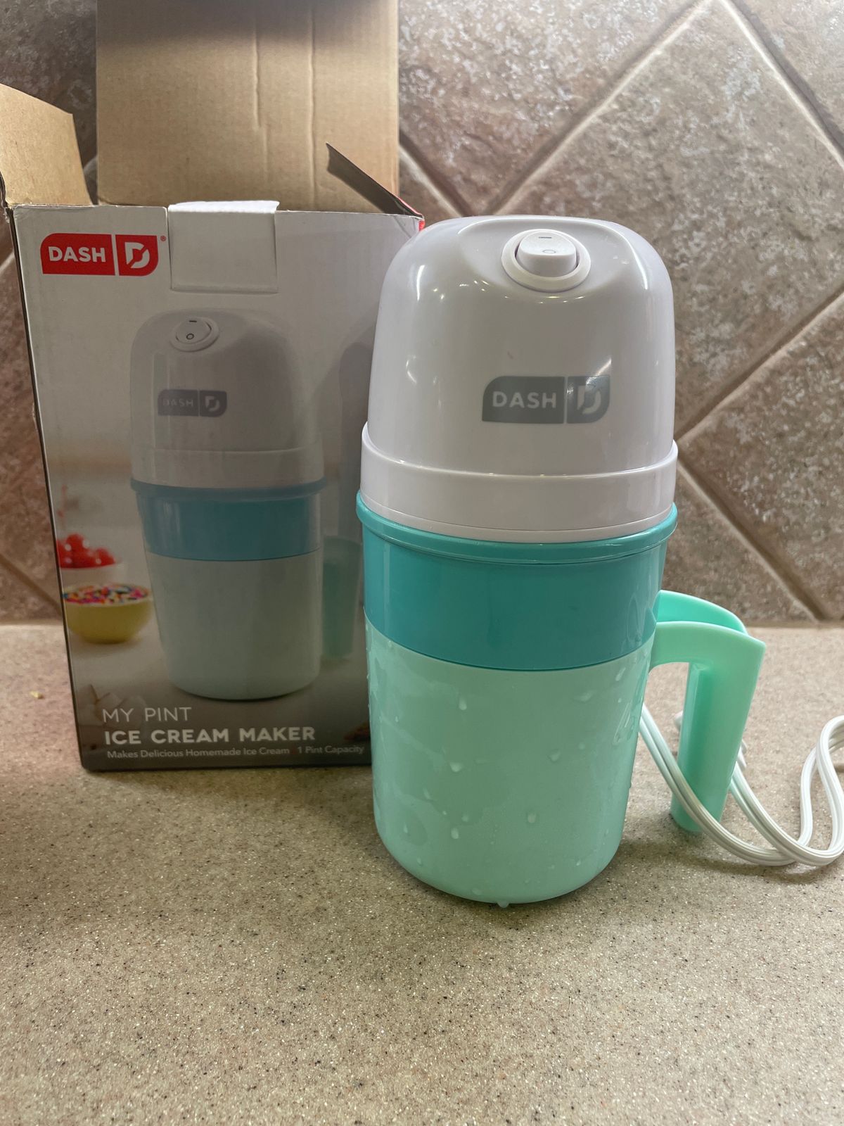 1 pint ice cream maker