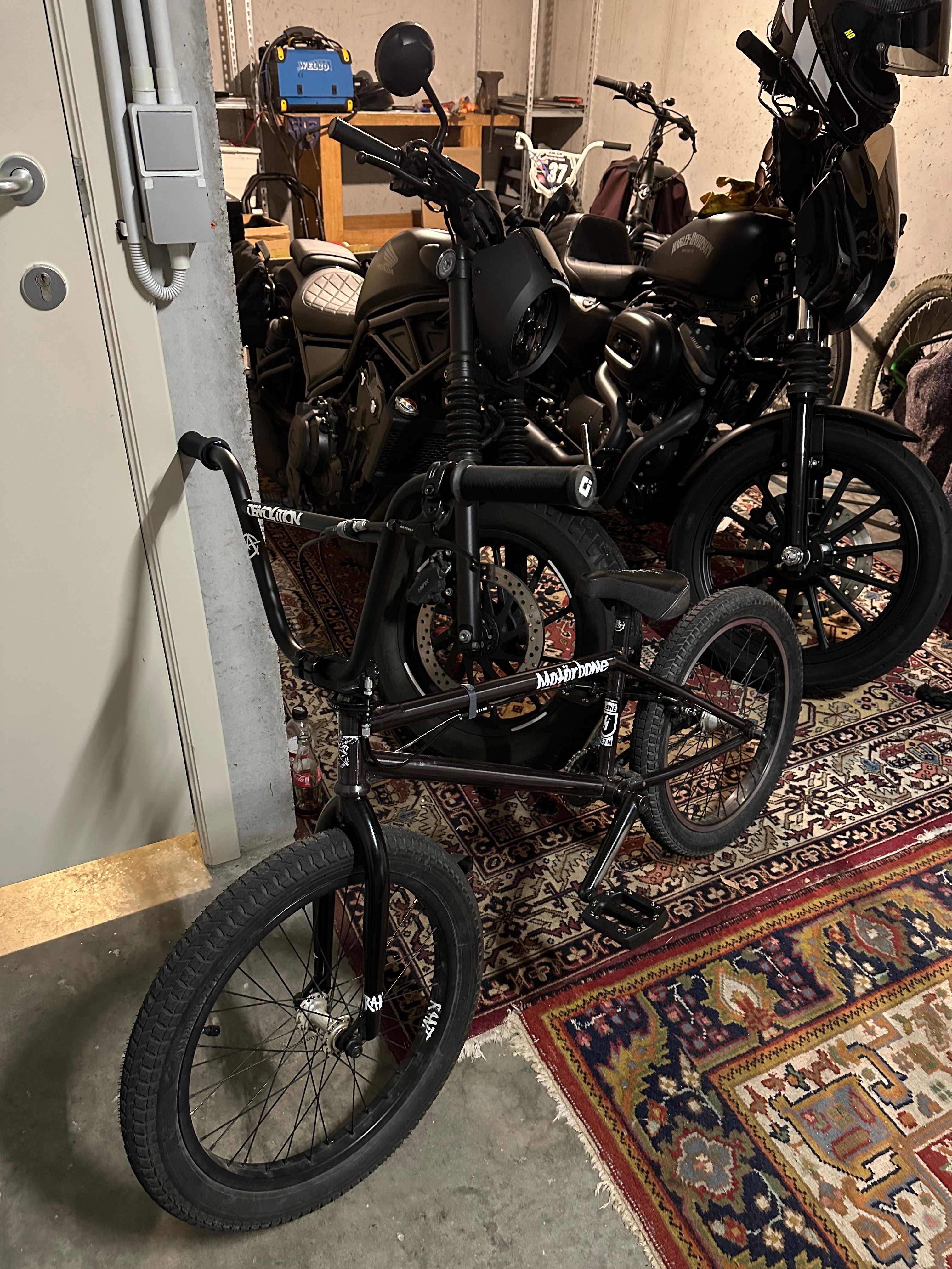 Demolition x Markit Bars | Source BMX