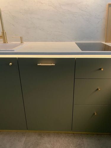 Review by Zahira Unlu