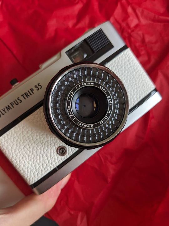 【美品】OLYMPUS TRIP 35 レトロカメラ Olympus Trip 35 - OldCamsByJens