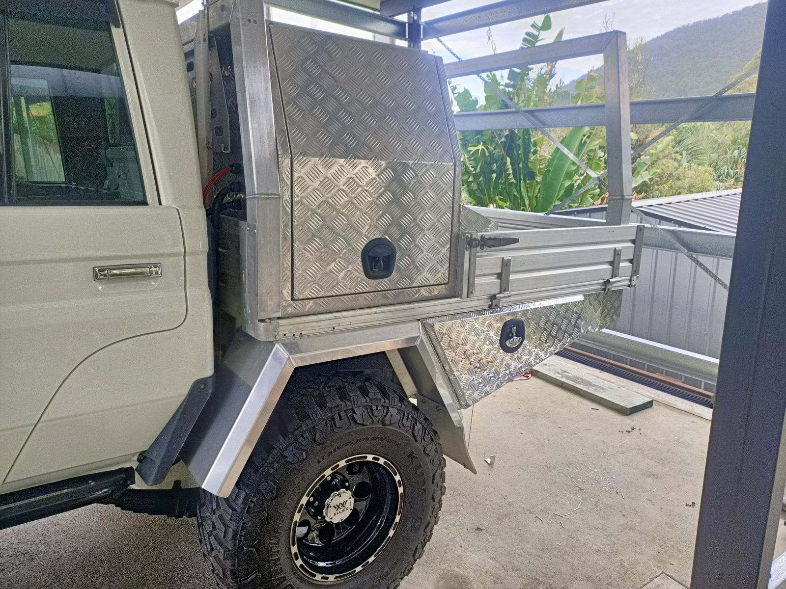 900mm Tapered Under Tray Toolbox (Pair) Alloy