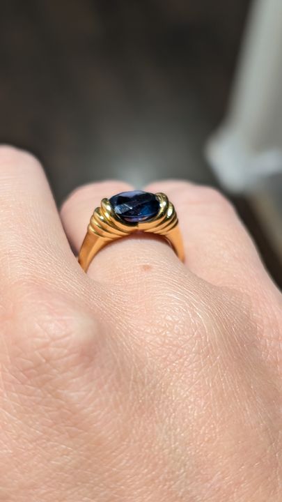 Tiny Blue Stone Ring – Ciunofor