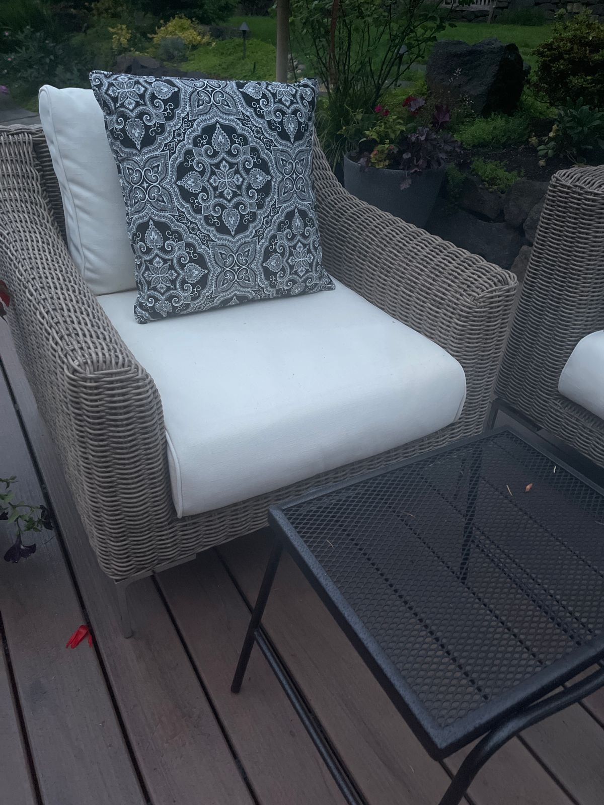 living outer furniture on 4zoudpw2vmfv7m