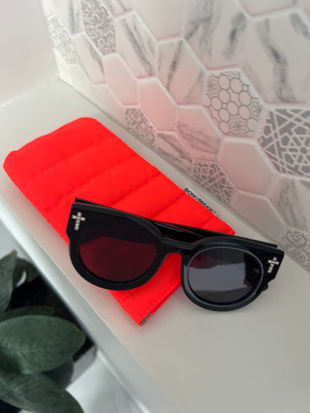 EasySqueezy Glasses Case Neon Pink Buy & Shop Womens Soft Glasses