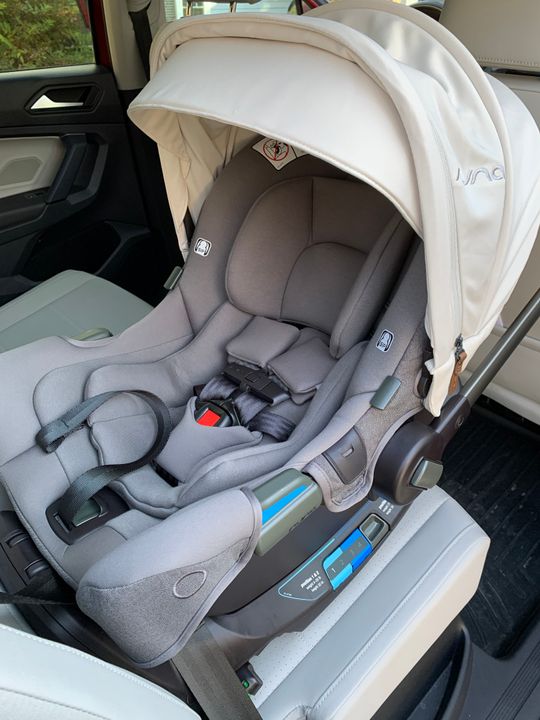 Nuna PIPA RX Car Seat + RELX base