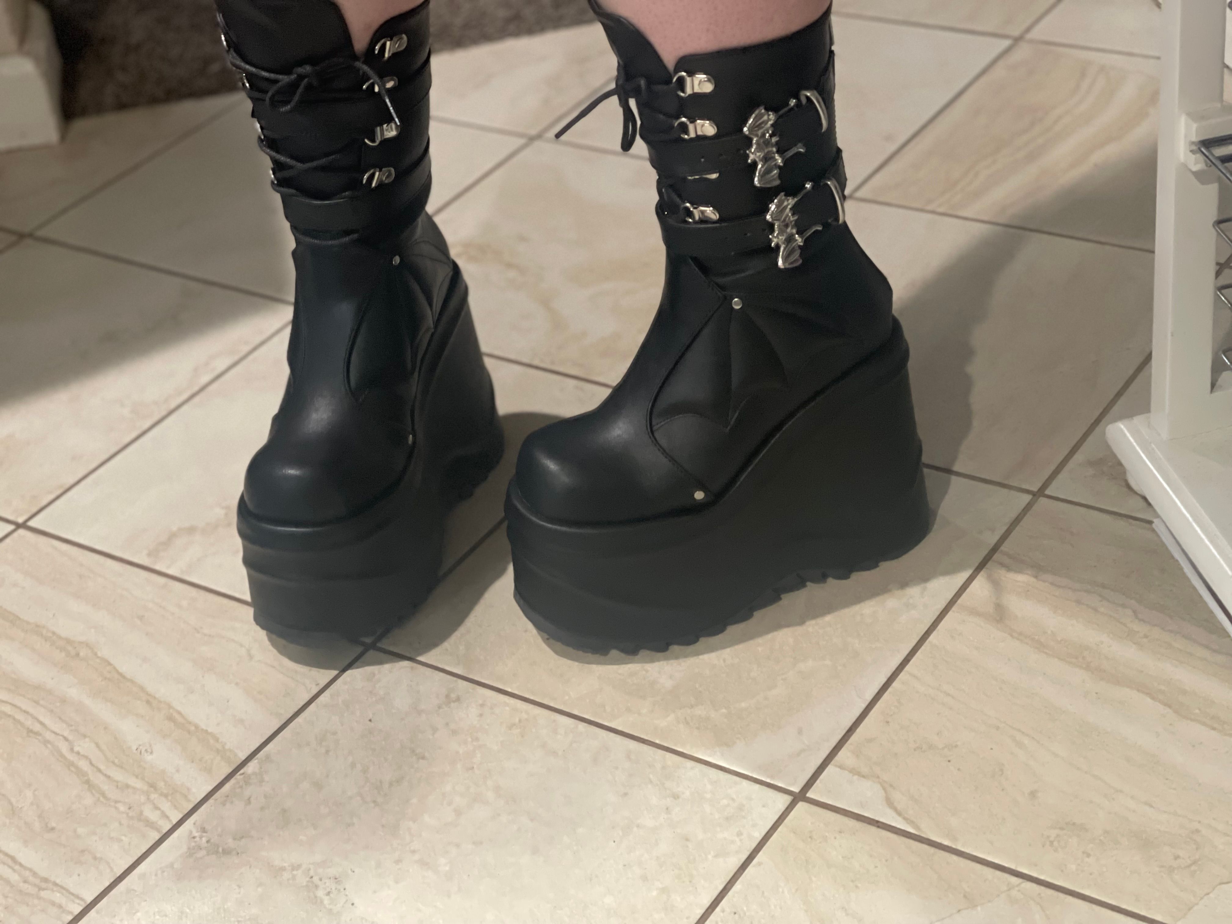 【関税&送料込】Evaluna Boots Black Evaluna Leather Boots | Black | FARFETCH HK