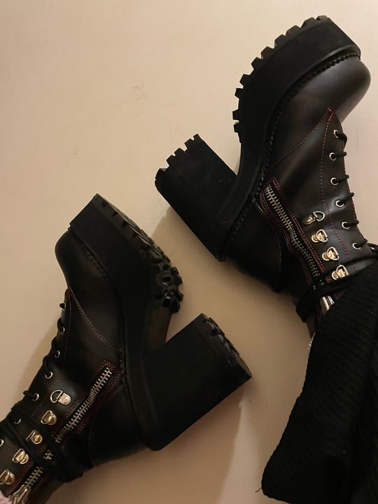 demonia assault boots