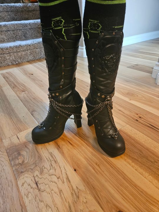 Trinity Swing 815 Reflective Cosmic Goth Knee Boot 5.5
