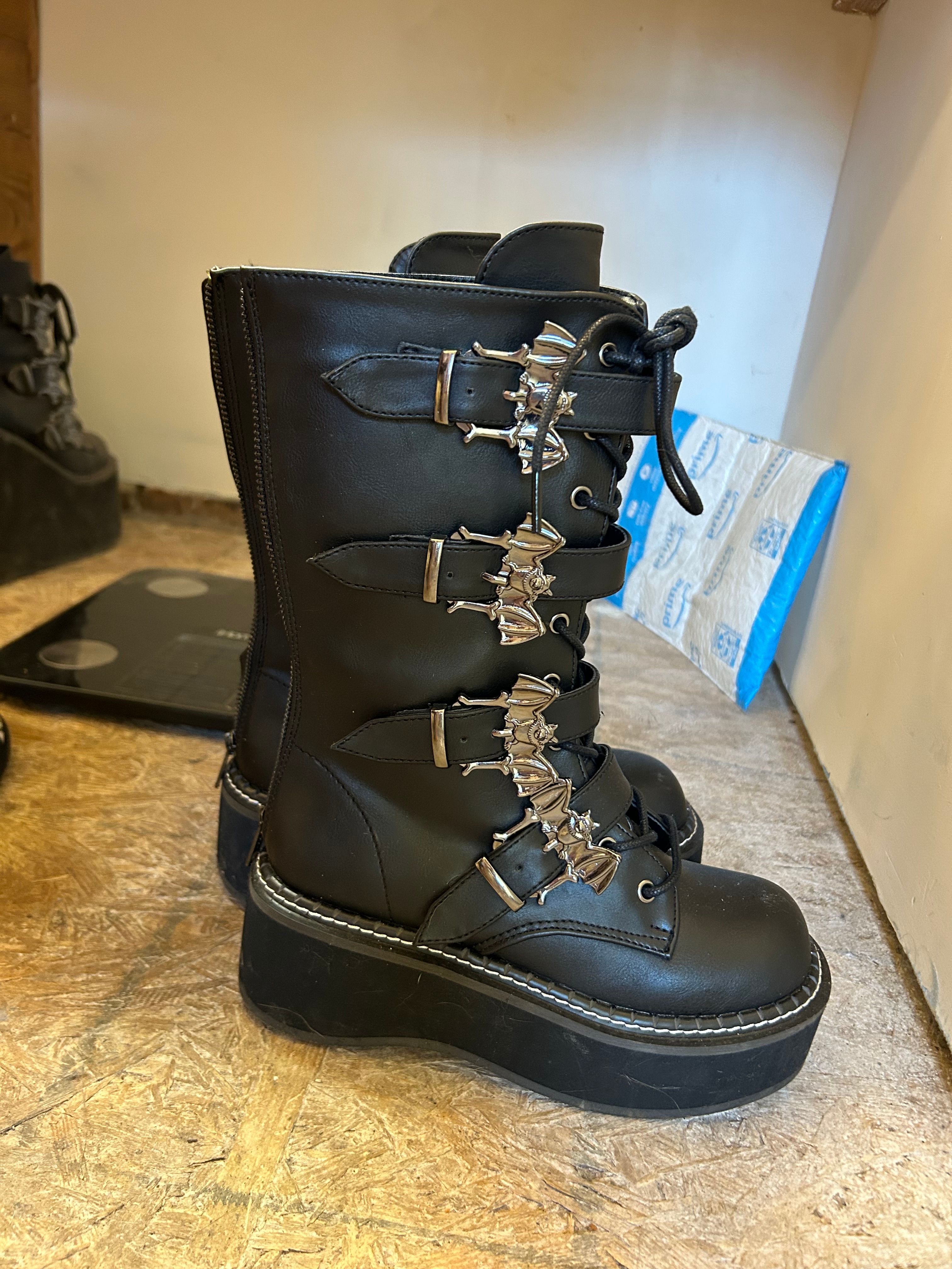 日本未発売+送料関税込☆ DEMONIA EMILY-322 Demonia Emily-322 Gothic Got Punk Platform Nubuck Boots | eBay