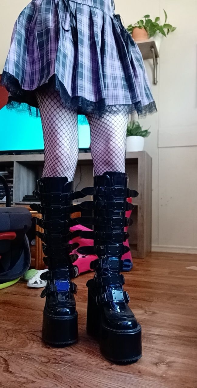 demonia swing 815 patent