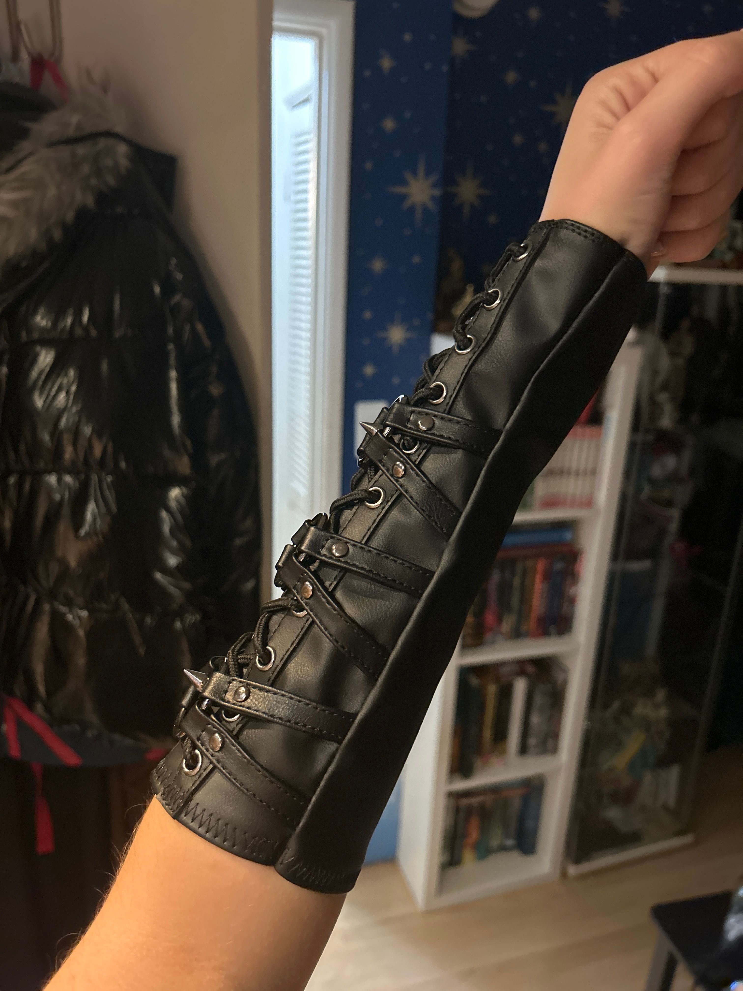 Demonia Arm Warmer (Pair) – Demonia Cult