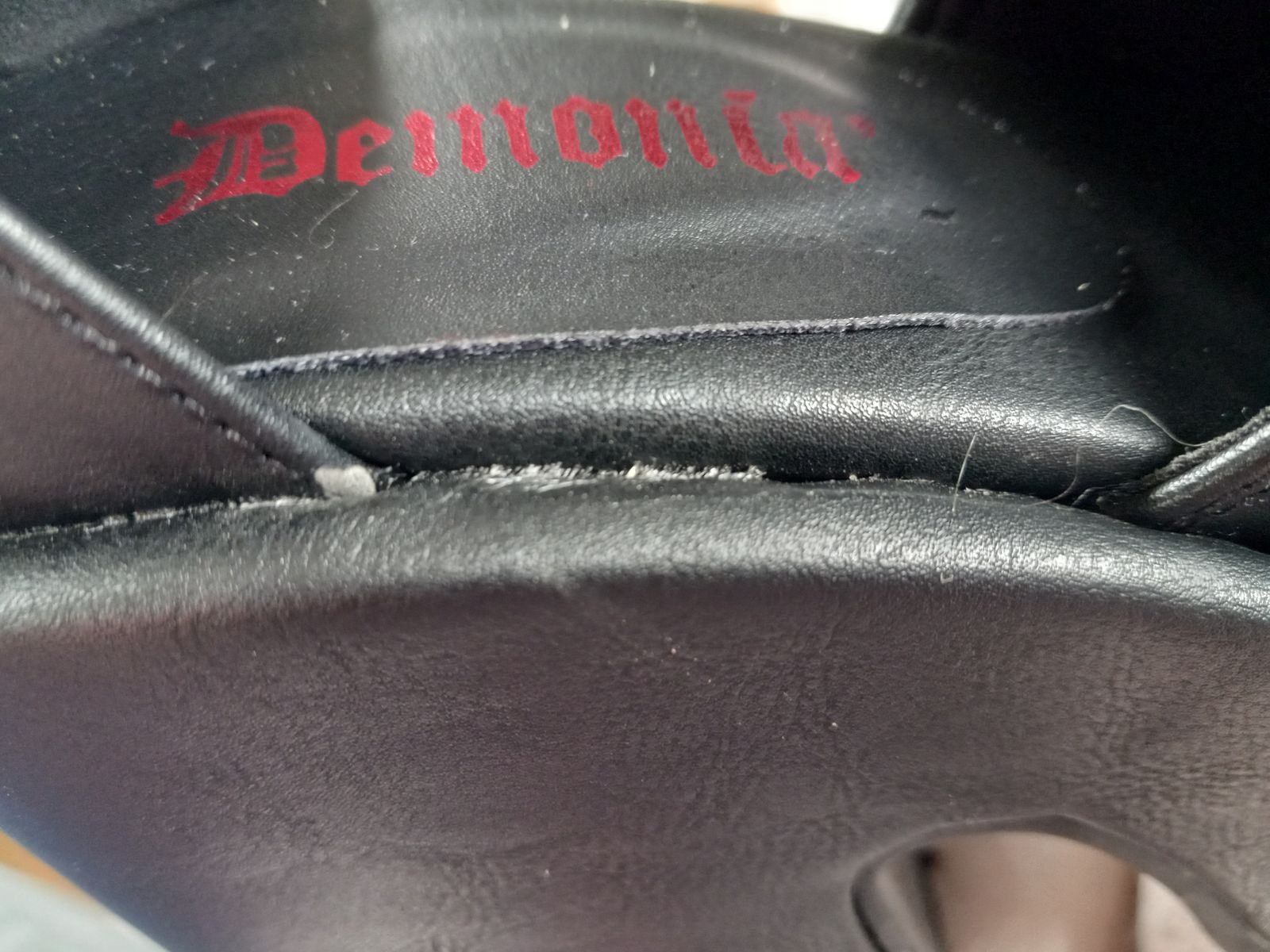 Demonia CAMEL-103