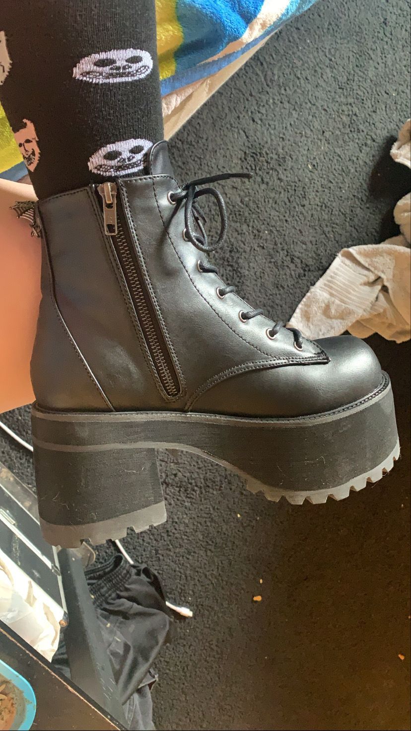 Demonia Ranger105 AnkleHigh Platform Boots Black Vegan Leather