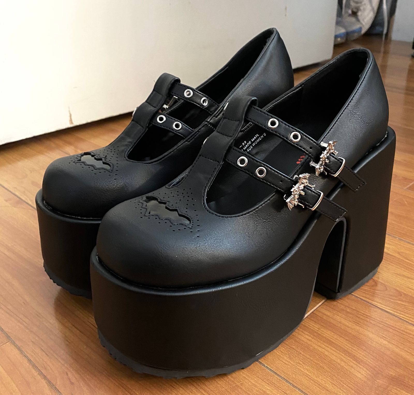 pleaser demonia shoes