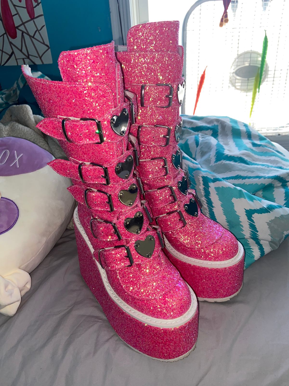 demonia swing 230g pink