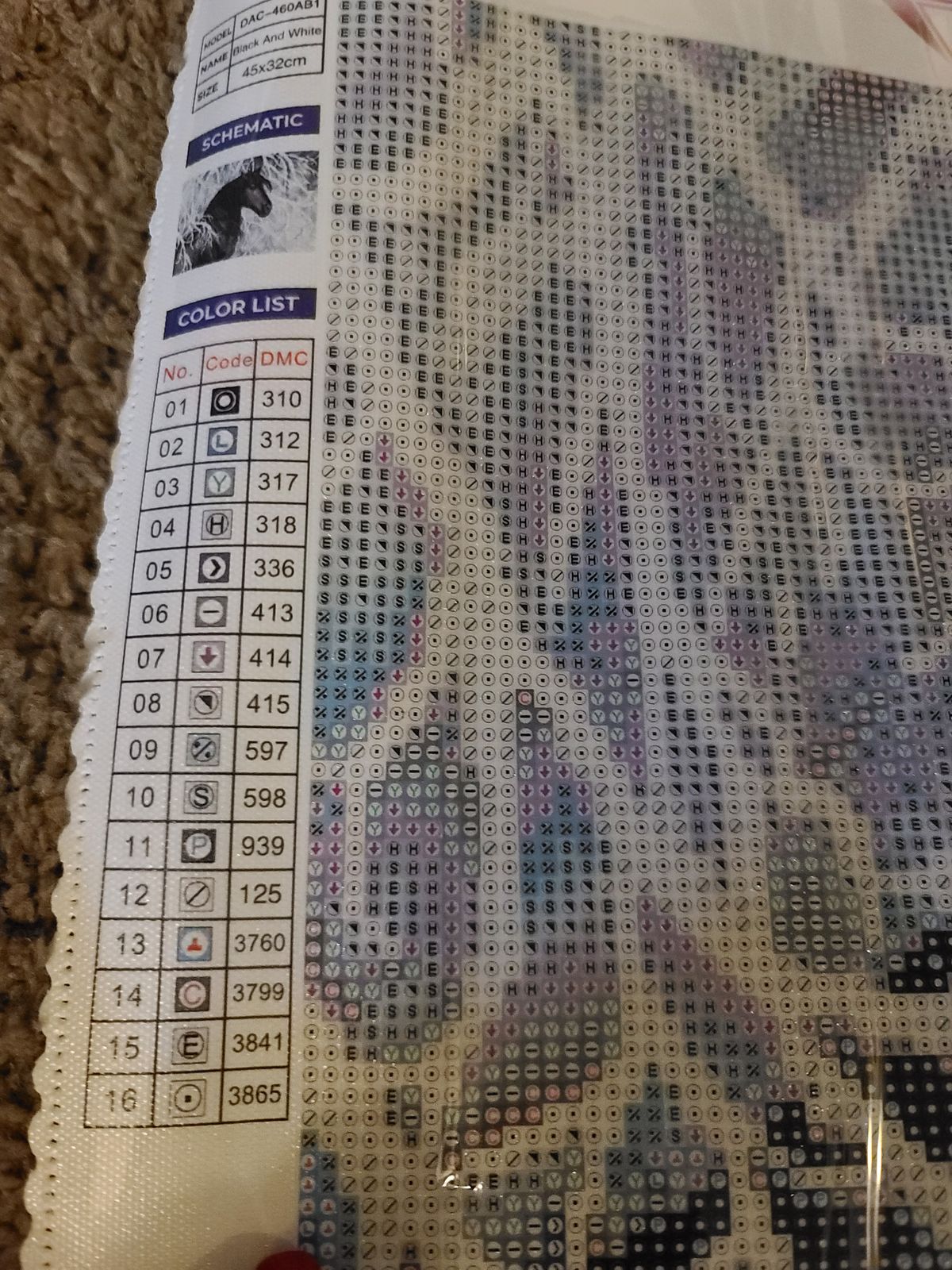 Black and White Diamond Painting Diamond Art Club™