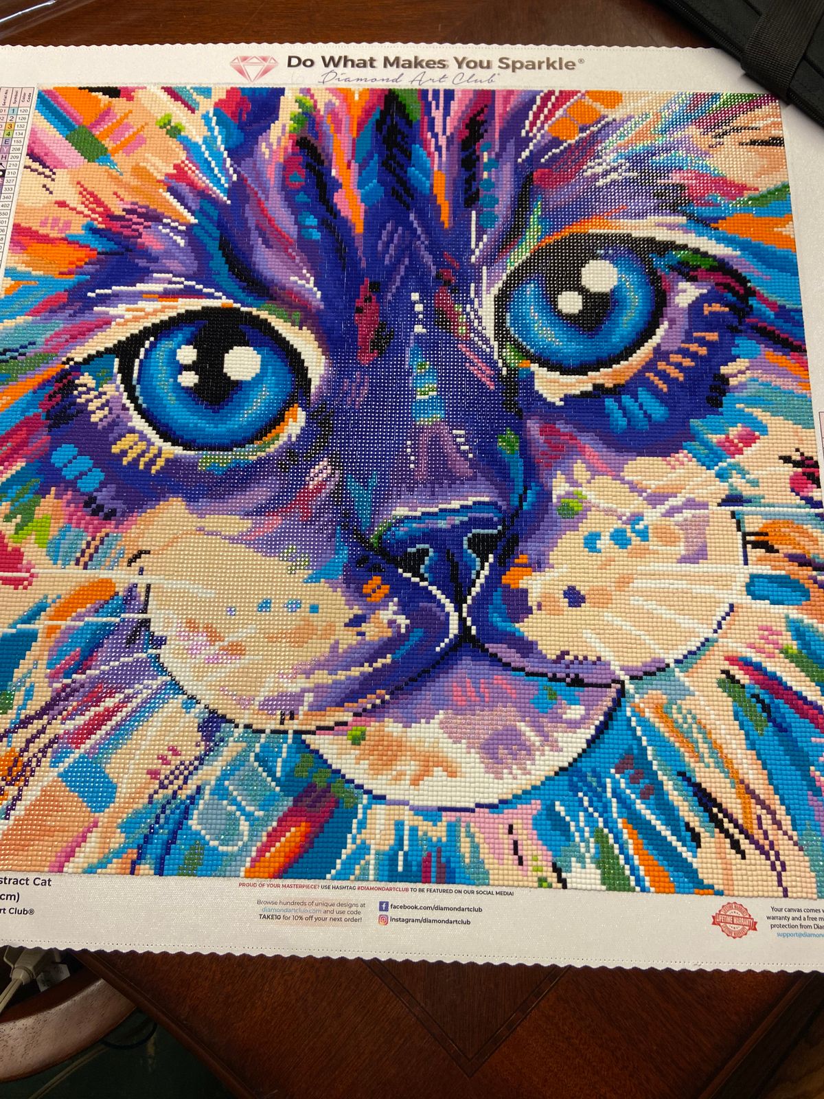 Beauty Products Abstract Cat By Diamond Art Club Egypt140
