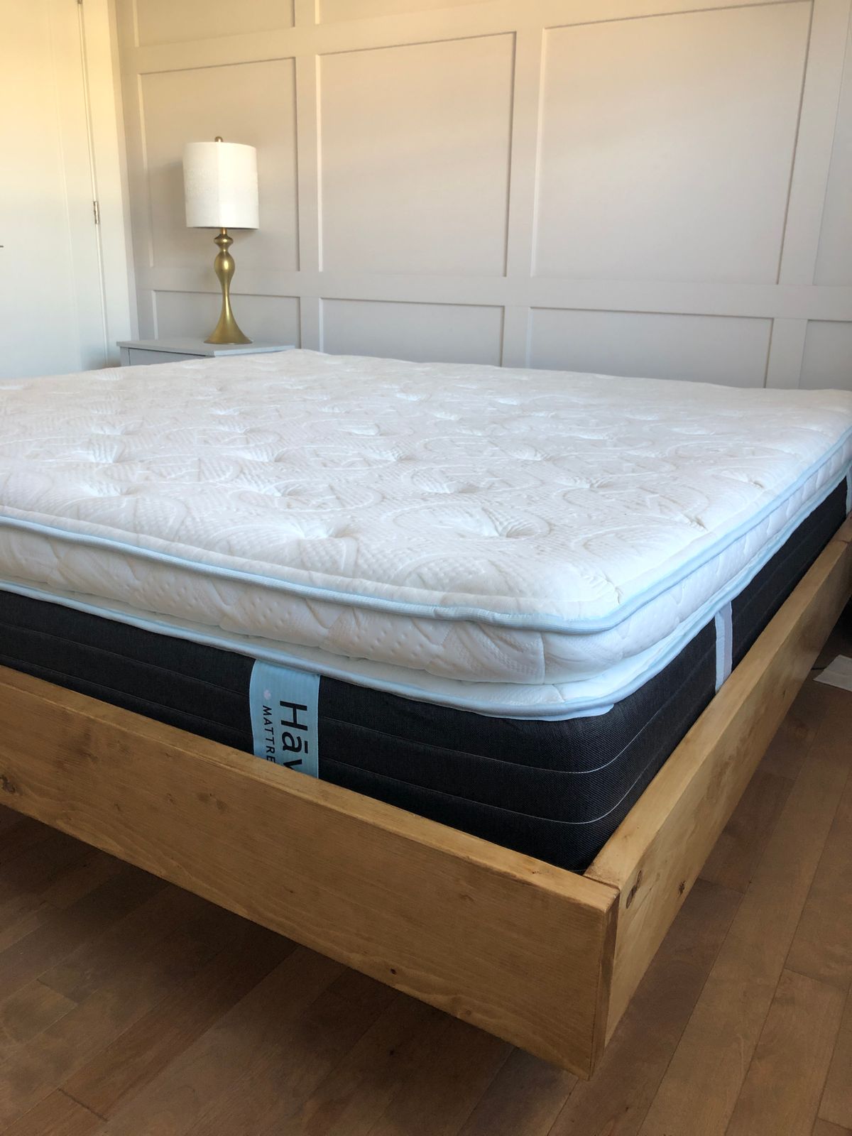 14" LUX2400 Hybrid Springwall Chiropractic Haven CANADA