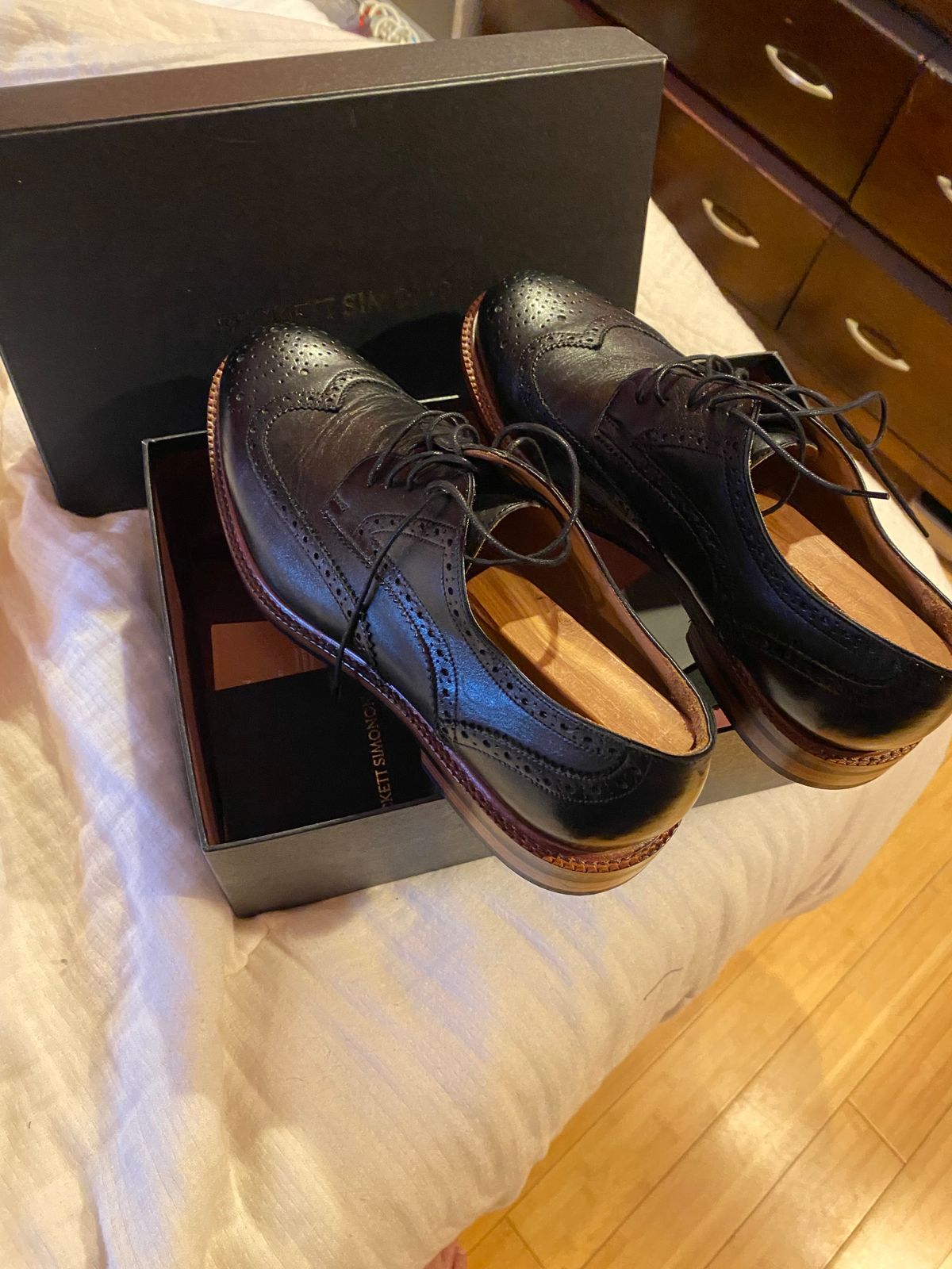 Wingtips Wingtips
