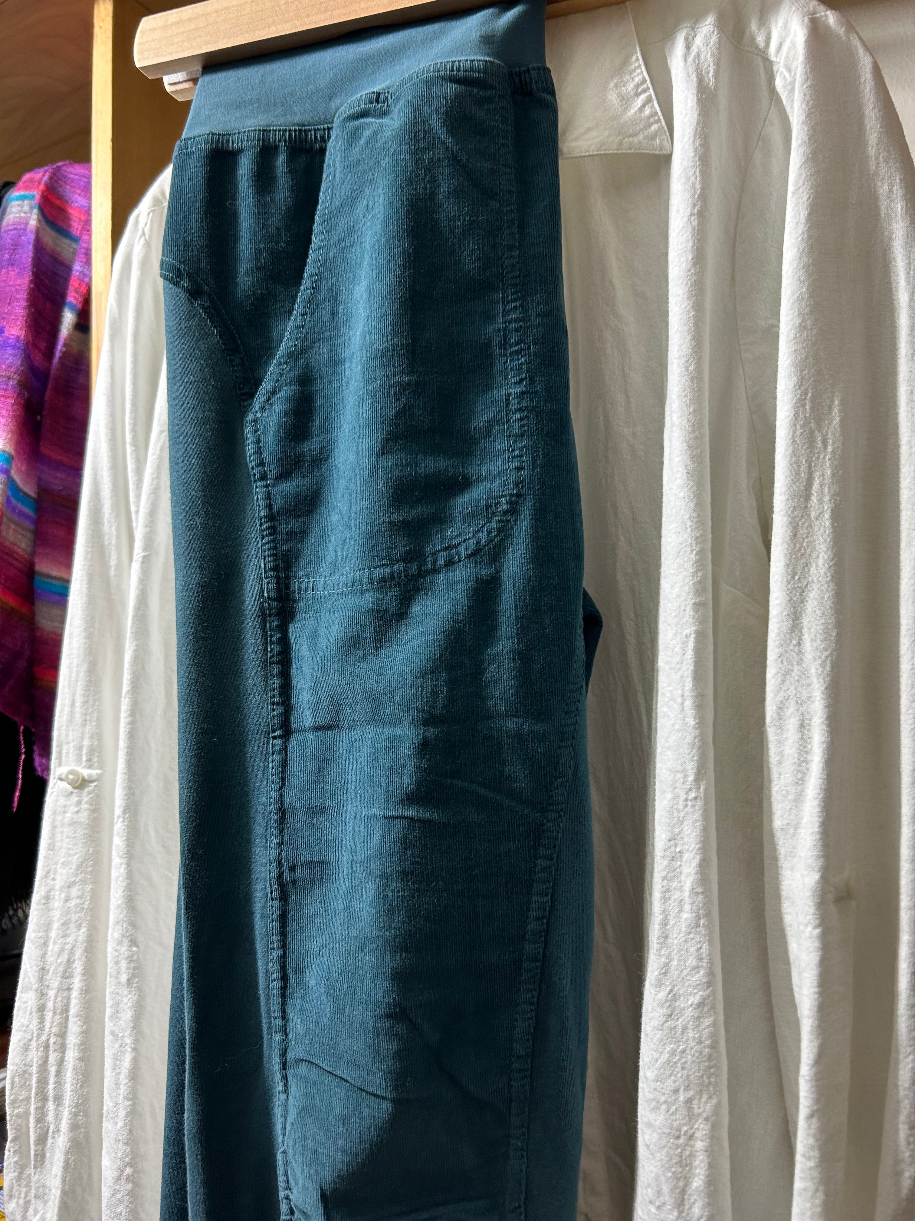Cord Penny Legging in Distress Wash Java