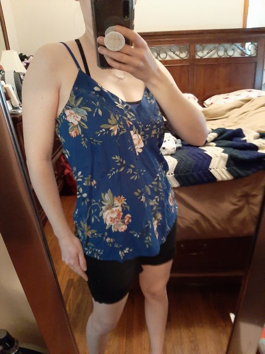 Take A Risk Floral Tank Top- Navy – The Pulse Boutique