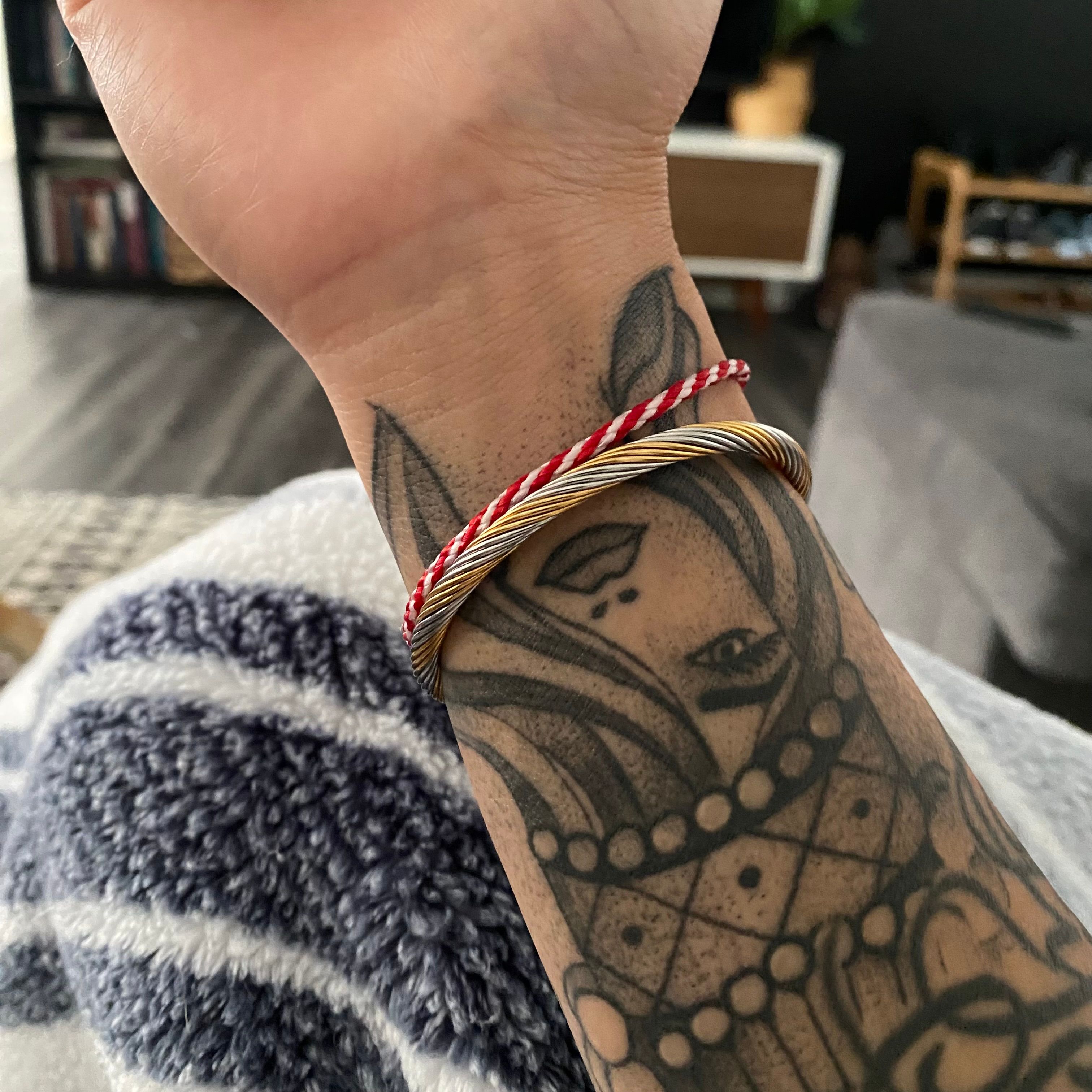 ミィ様✳️ネイティブ調デザイン　6連cord bracelet ヤモリ　トカゲ ミィ様✳️ネイティブ調デザイン 6連cord bracelet ヤモリ トカゲ ミィ