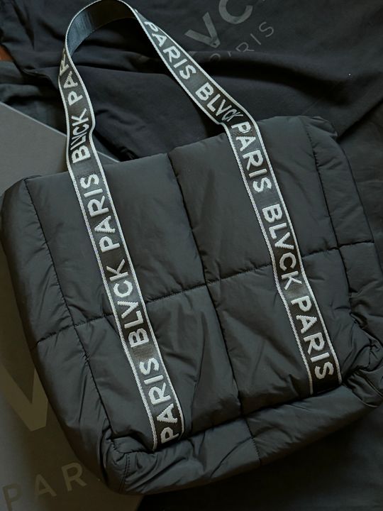 【BLVCK PARIS】Blvck Padded Tote Bag ブラック 海外限定 Blvck Padded Tote Bag