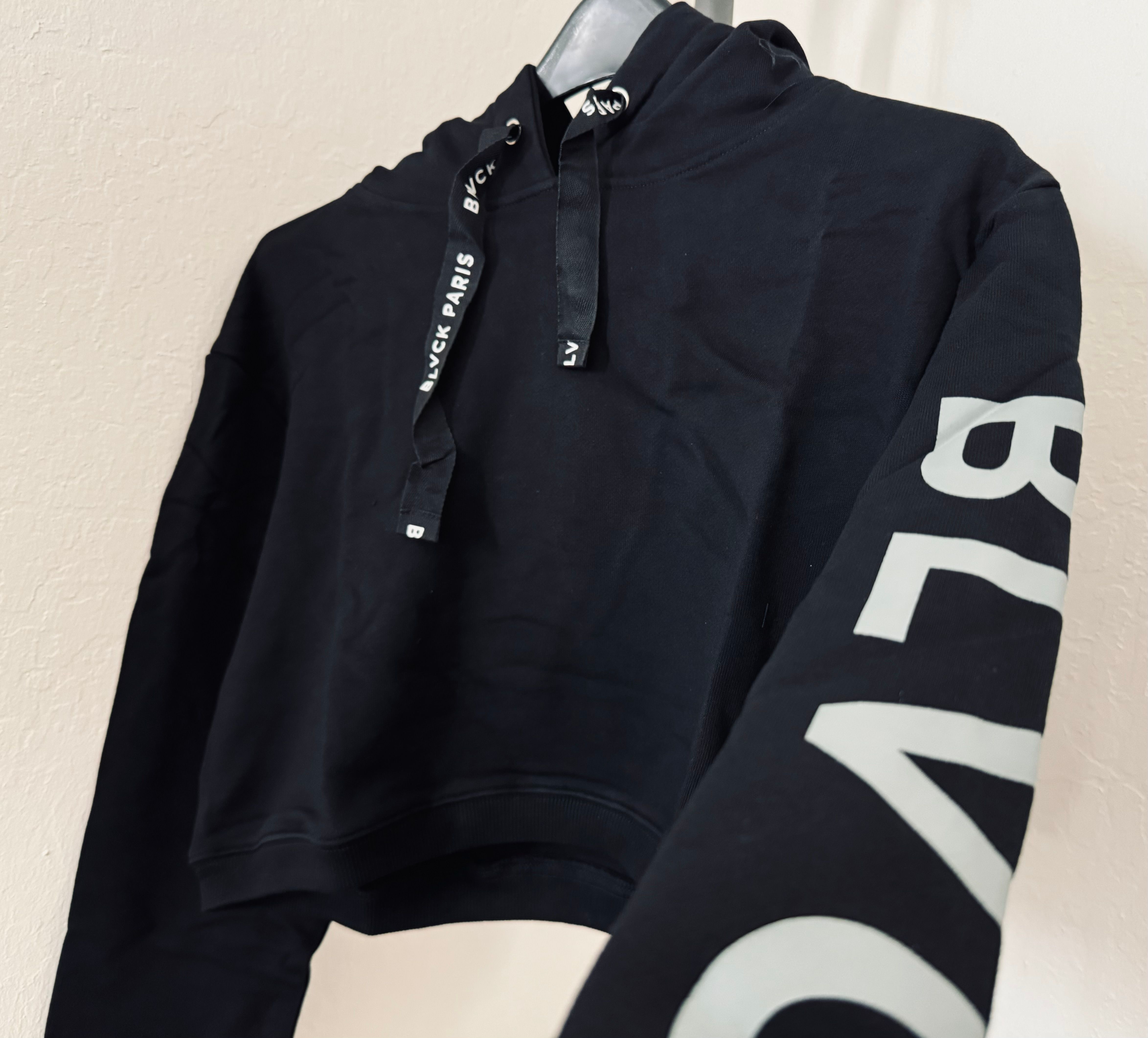 Signature Black Cropped Hoodie | Blvck Paris