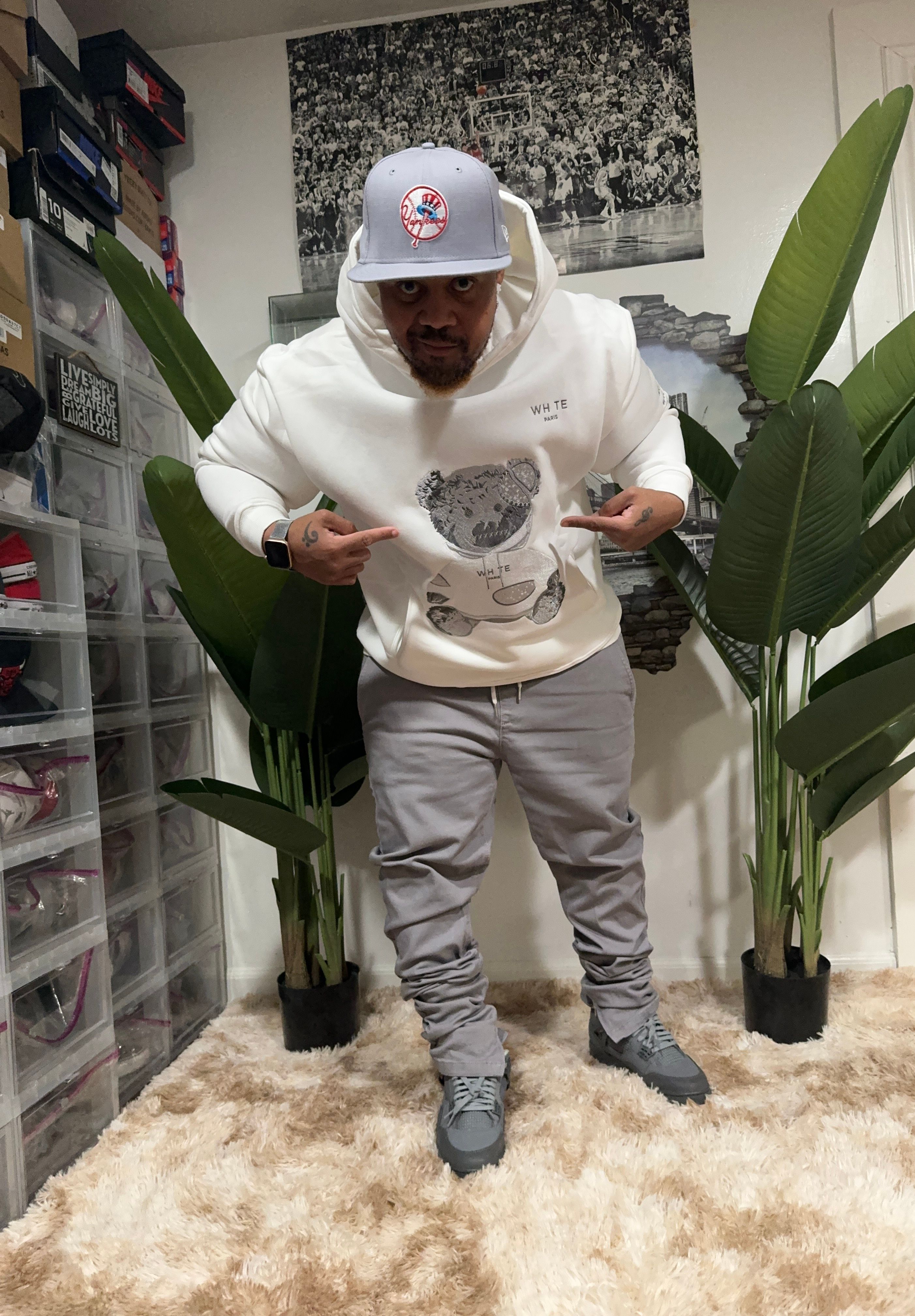 【BLVCK PARIS】Evil Twin Teddy Bear Hoodie ホワイト/ブラック Blvck Paris | White Evil Teddy Bear Hoodie in Cotton